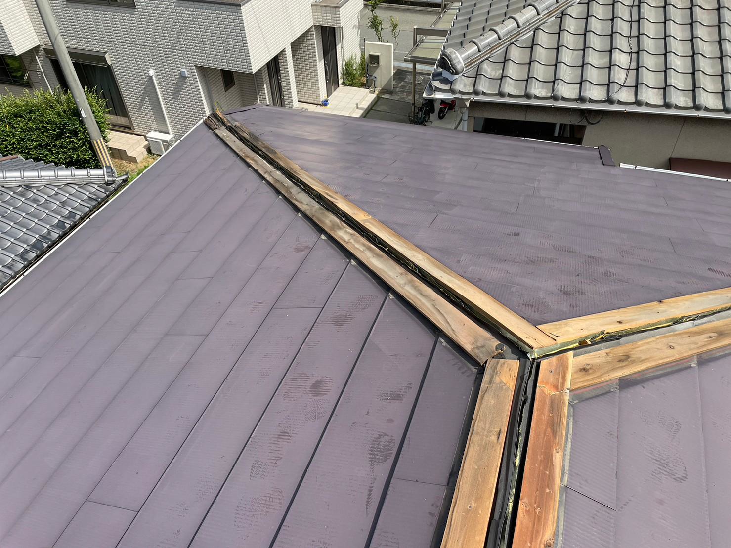 姫路市　棟包み板金交換 風災害　棟板金解体